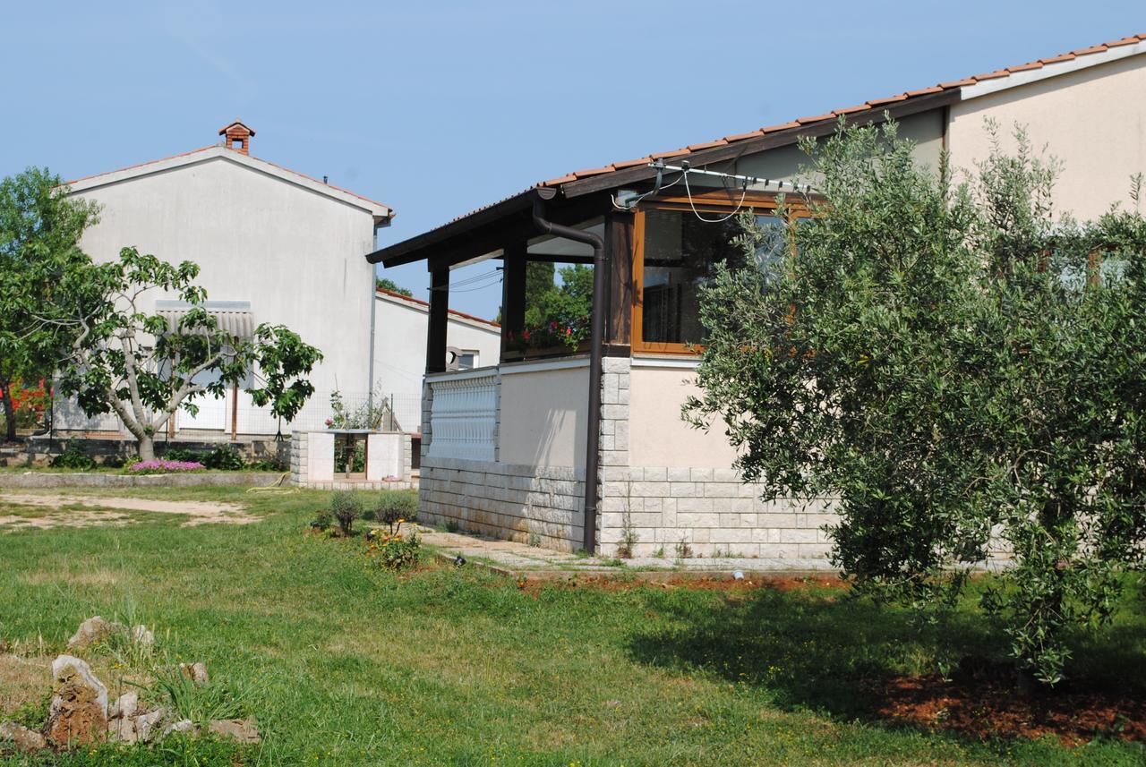 PUY Holiday Home Ana מראה חיצוני תמונה
